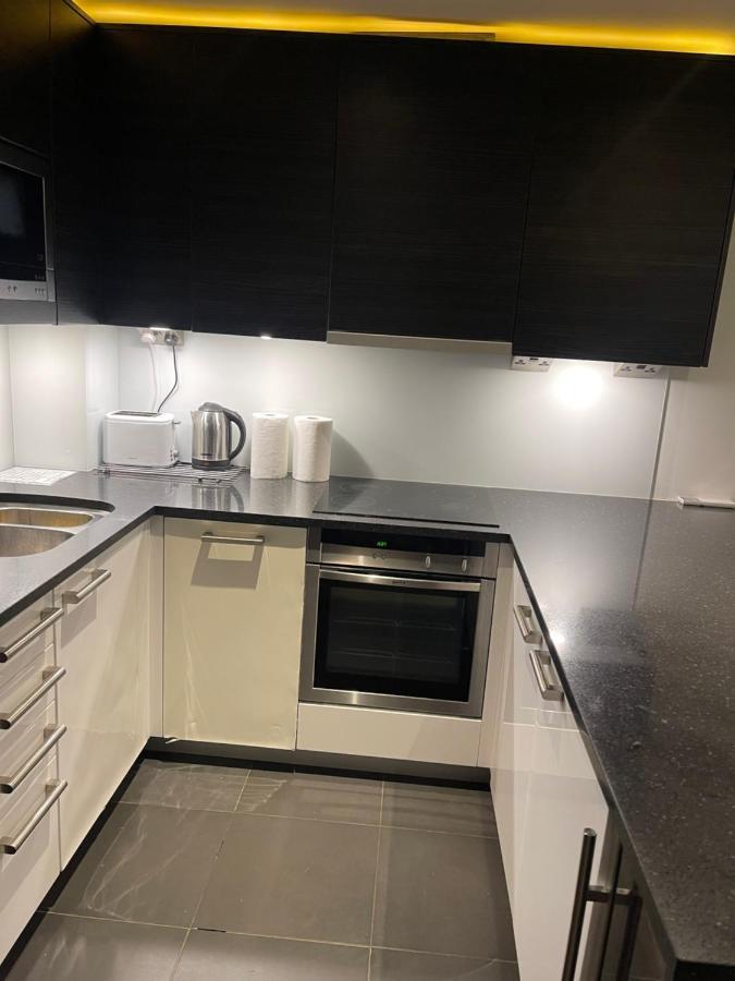 Imperial Wharf Chelsea Apartment Octavia House Лондон Экстерьер фото
